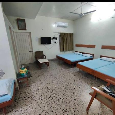Hotel Reva Prabhu Sadan Ambaji Zewnętrze zdjęcie